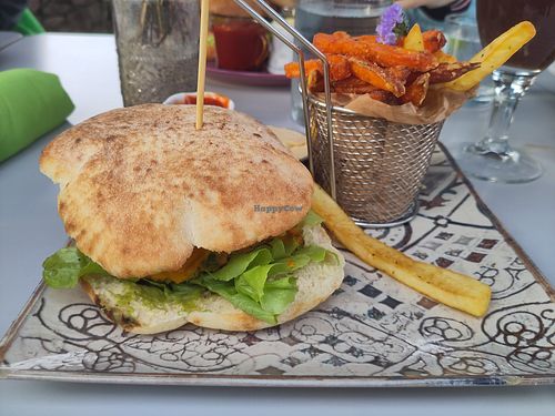 Vegan burger with fries at Organic in Mallorca