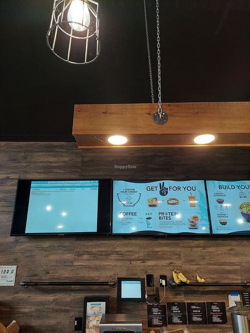 Progress board at Frutta Bowls in Charlotte