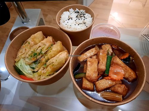 Tofu Pot und Mini Frühlingsrollen (Abholung) at Z&B Restaurant in Trier
