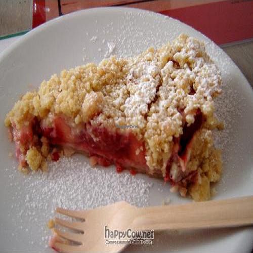 Fruit crumble at Brac Libreria di Arte Contemporanea in Florence