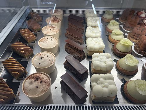 Display case  at Pâtisserie Zébulon in Montreal