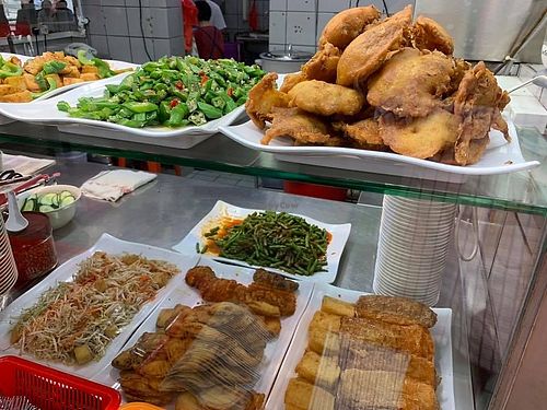 Buffet spread
Photo by Henry Lau aka Mr Purple. at Green Bliss Vegetarian in Central Singapore