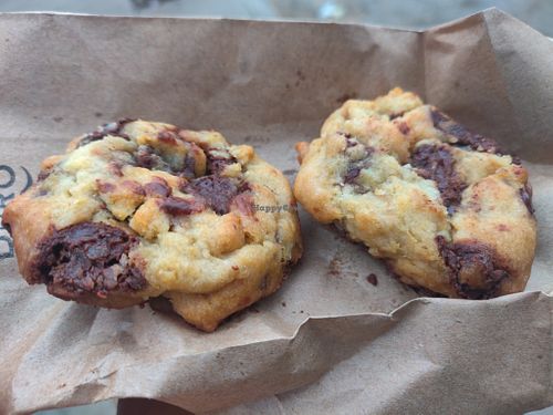 Chocolate chip cookoes at Faux Burgers in Tijuana
