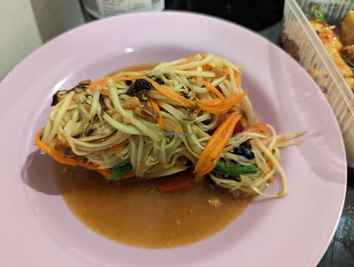 Som tam at Loving Hut - Ram-Intra 51 in Bangkok