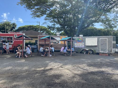 Seating  at Craving Thai in Koloa