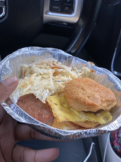 17 dollars y’all! Non vegans would pick this up at McDonald’s for five dollars, but with a drink at Vstop in Altamonte Springs