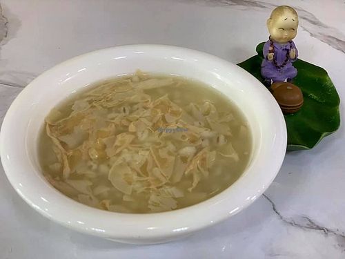 Ginko Nut with Barley 白果薏米
photo by Henry Lau aka Mr Purple  at Flourish Cafe 繁荣素食咖啡厅 in West Singapore