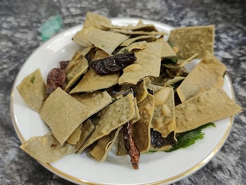 "fish skin" cracker at Flourish Cafe 繁荣素食咖啡厅 in West Singapore