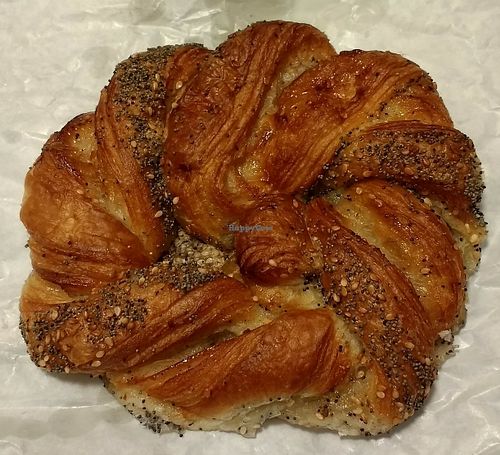 Vegan Frosnapper at Landbageriet - Naturbageriet in Copenhagen