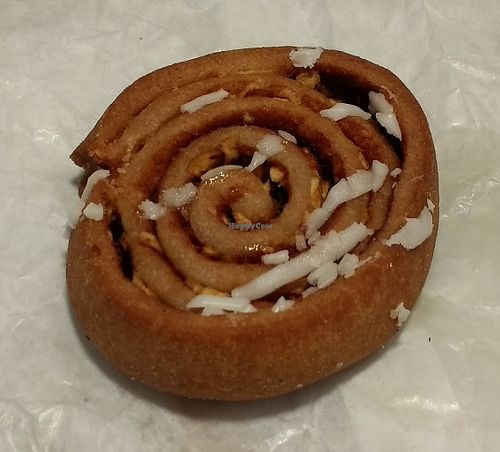 Vegan Aeble-Ris-Snegl at Landbageriet - Naturbageriet in Copenhagen