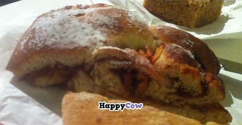 Vegan Cinnamon Roll with Apple at Landbageriet - Naturbageriet in Copenhagen