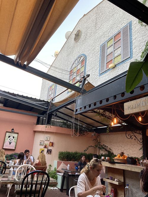 Courtyard seating at Kukina Caferia in Fethiye