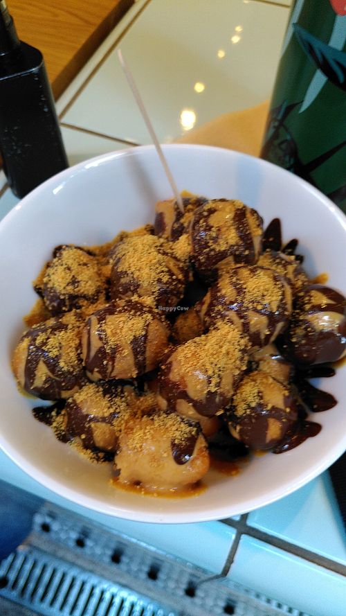 Vegan loukoumades with praline and peanut butter at Keenkies in Athens