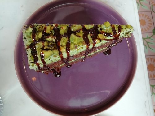 Cake at Linnaean in South West London