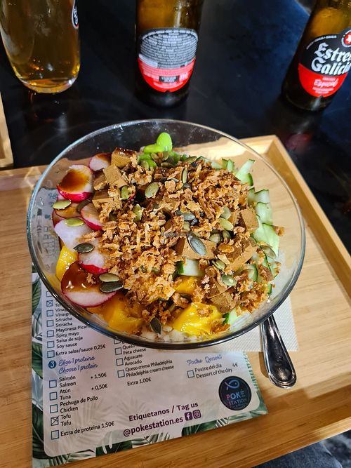 Medium Bowl with Tofu at Poké Station in Gran Canaria