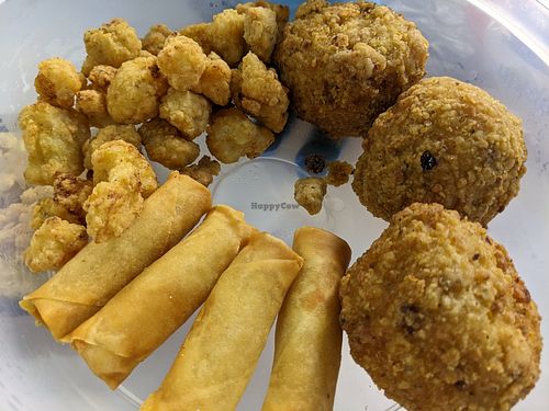 Sampler - cauliflower nuggets, egg rolls, boudin balls at Kales Kitchen  in Houston