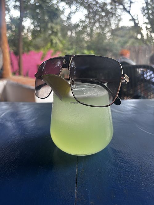 Cocteles   at El Armadillo Mazunte in Mazunte