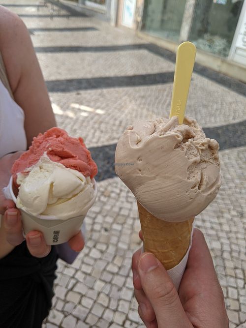 Hazelnut icecream and vanilla and strawberry. Hazelnut is a must order at GeIicia in Lagos