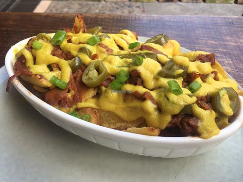 Loaded jackfruit nachos at Froindlichst in Berlin