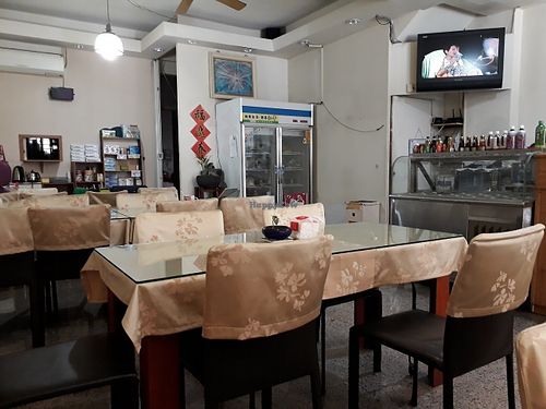 Inside Restaurant at Loving Hut 愛家 in Jian