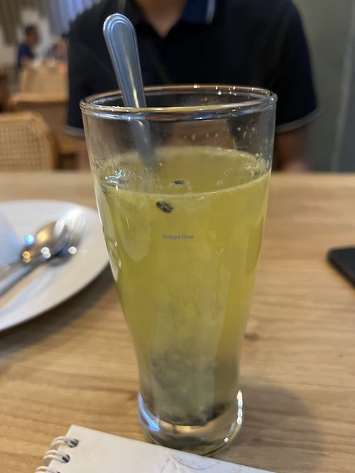 Passion fruit  at Nature Vegetarian Restaurant 大自然美蔬食馆 in Batam