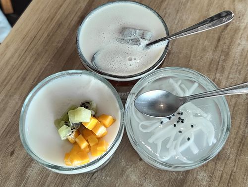 3 kinds of dessert. from top, clockwise. 
Coral seaweed jelly, coconut jelly, soybean pudding at Nature Vegetarian Restaurant 大自然美蔬食馆 in Batam