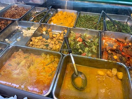 Buffet spread
Photo by Henry Lau aka Mr Purple. at Supreme Vege 善心缘 - Marsiling in North Singapore