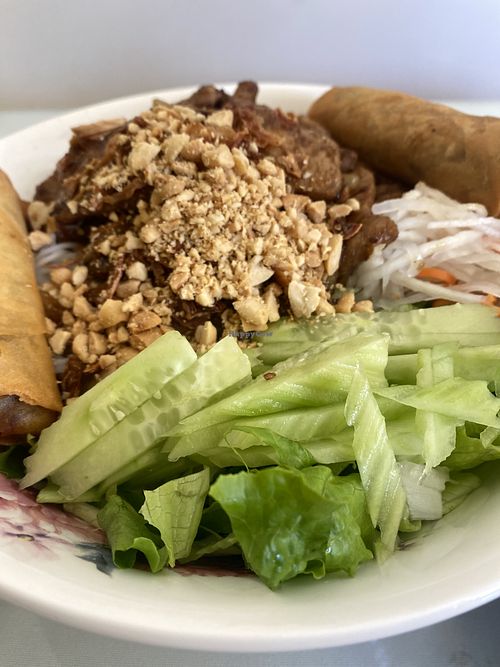 BBQ Vermicelli 😋 the faux beef has such a good texturee   at Loving Hut in Elk Grove