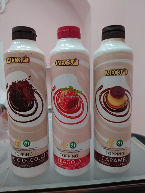 Vegan toppings for free at Sereny Ice Cream in Pula