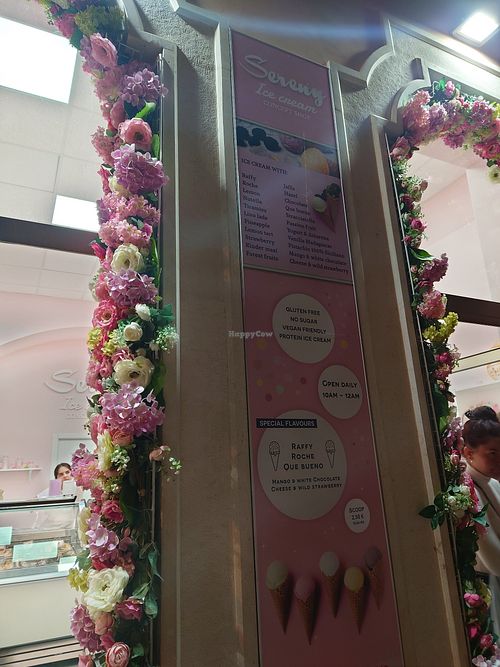 Entrance "vegan friendly" at Sereny Ice Cream in Pula
