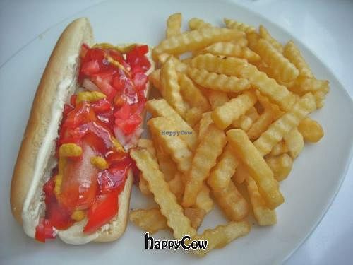 Vegan hot dog with fries at Loving Hut - Xalapa in Xalapa