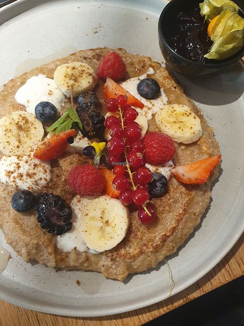 Good morning pizza (sweet oat banana made pancake with soy yogurt, fruits, agave syrup) at Early Bird in Telfs