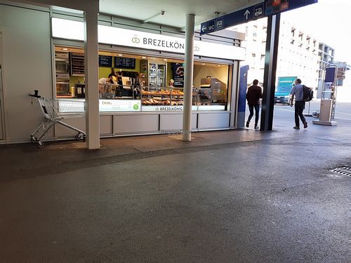 Exterior at Brezelkönig in Morges