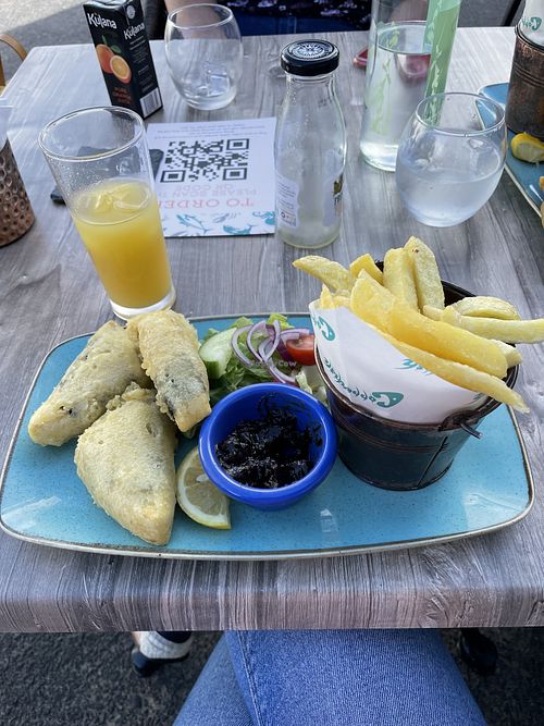 Mumbles Pier Swansea Review "Vegan “fish” and chips by the sea" by Sunshine67 HappyCow