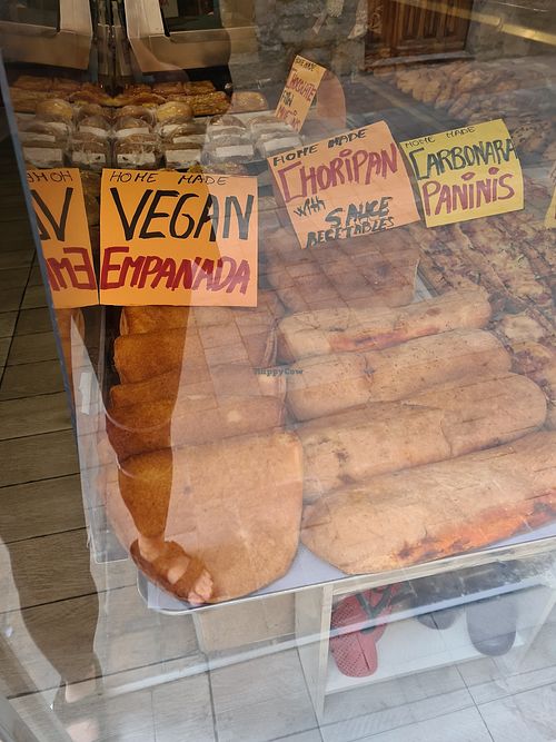 Two types of vegan empanadas at Romeo Panaderia in Navarra