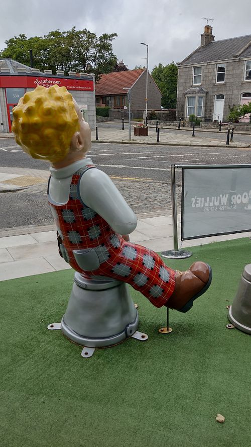 Oor Wullie statues at Oor Wullie's Braw Fish & Chips in Aberdeen