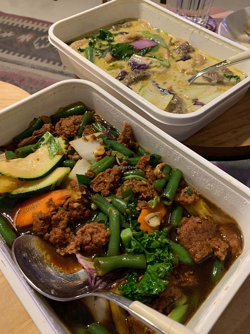 Green curry & Beyond meat phad ka phrau at Thai Vegan Kitchen in Helsinki
