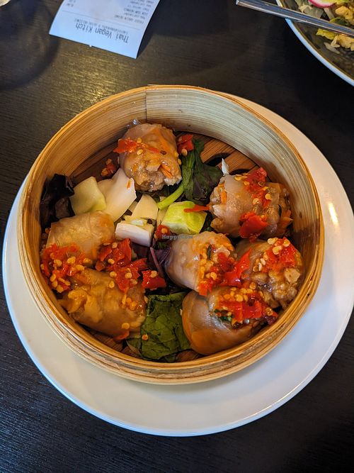 Dim sum hernis at Thai Vegan Kitchen in Helsinki