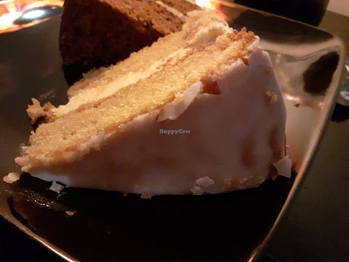 Lemon drizzle cake (vg) at Honeymans of Bowburn in Durham