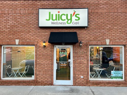 Front entrance of the business  at Juicy's Wellness Cafe in Cookeville