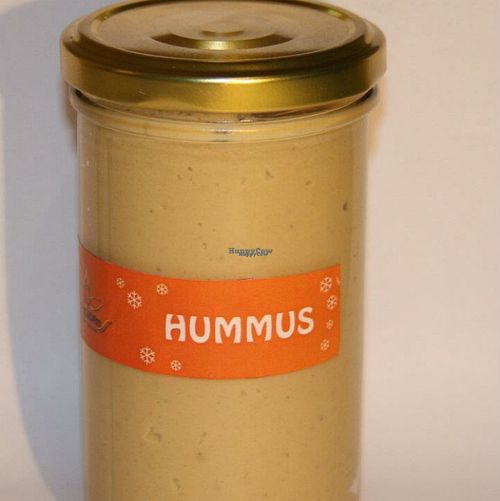 Homemade hummus at Prasadam in Zagreb