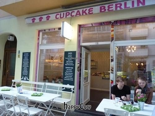 Cupcake Berlin at Superhero Records in Berlin