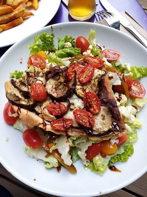 A lovely and healthy vegan pie at Wine O'Clock in Autun