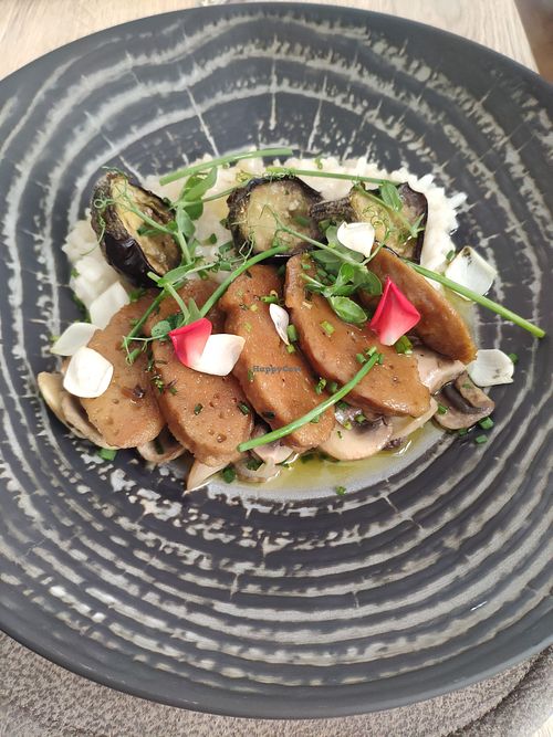 Seitan at HO' Gastronome in St-germain-du-bois