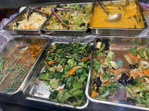 Buffet spread at Ju Fu Yuan Vegetarian Delight 聚福缘素食 - Serangoon in Northeast Singapore