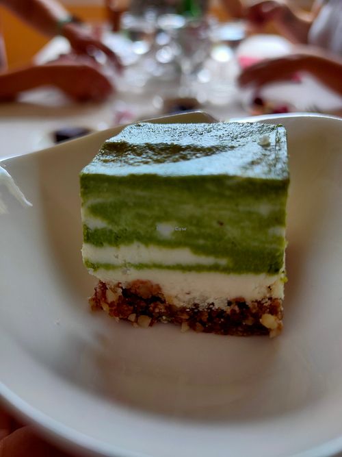 Tarta crudivegana con matcha at Restaurante Los Balcones in Villena