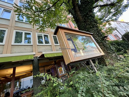 outside  at Max Pett in Munich