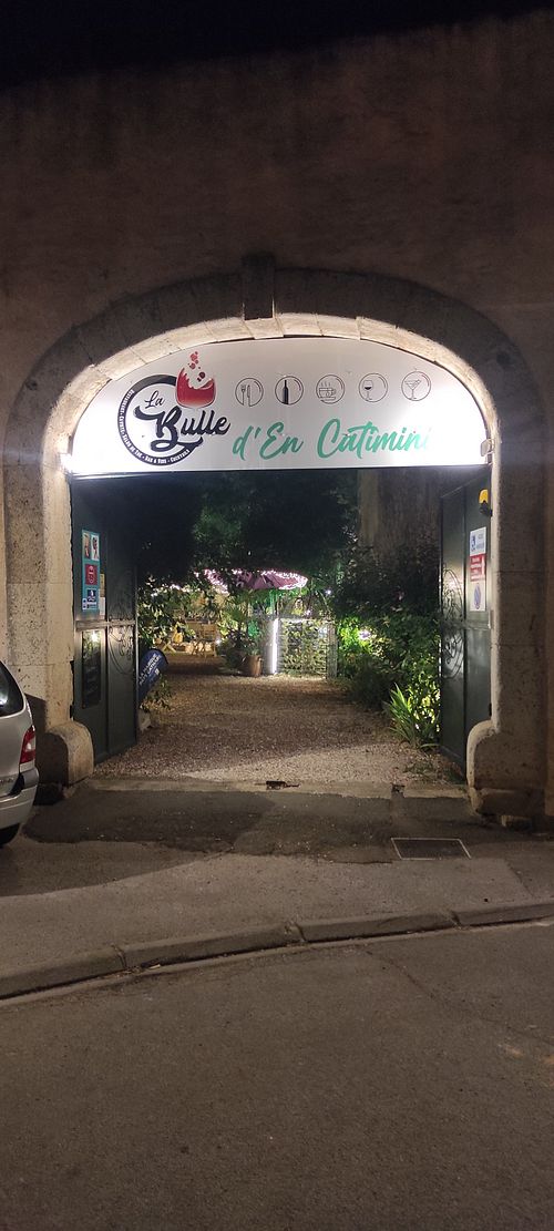 The entrance at La Bulle D En Catimini in Ferrals-les-corbieres