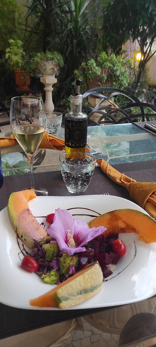 Pokebowl at La Bulle D En Catimini in Ferrals-les-corbieres