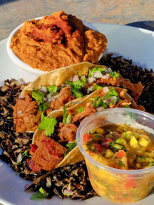 Jackfruit tacos at Beyond Vegan Eats in Los Angeles